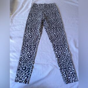 WORKOUT LEGGINGS
